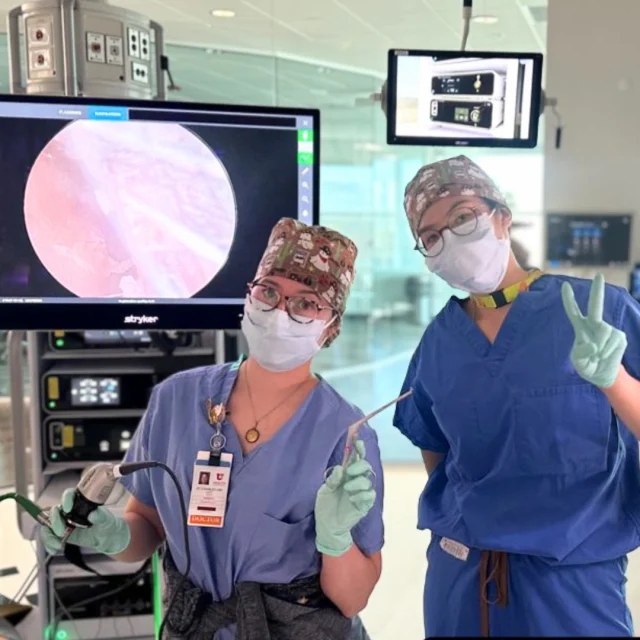 Residents and faculty at @UtahENT completed a 3-day cadaver-based head and neck dissection course covering rhinology, head & neck oncology, and facial plastic surgery.

Lectures combined with hands-on dissection helped strengthen anatomy knowledge and surgical technique across multiple specialties.

This year included the AED ENDOPRO® 3D visualization system, improving depth perception and precision during endoscopic skull base and sinus training.

A multidisciplinary experience focused on anatomy, technique, and technology to enhance surgical readiness.

#ENT #HeadAndNeckSurgery #SurgicalEducation #SkullBaseSurgery