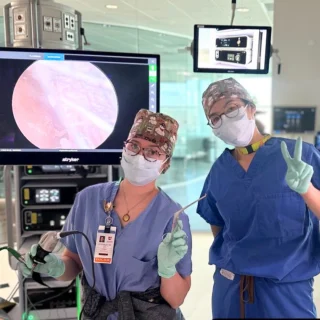 Residents and faculty at the University of Utah completed a 3-day cadaver-based head and neck dissection course covering rhinology, head & neck oncology, and facial plastic surgery.

Lectures combined with hands-on dissection helped strengthen anatomy knowledge and surgical technique across multiple specialties.

This year included the AED ENDOPRO® 3D visualization system, improving depth perception and precision during endoscopic skull base and sinus training.

A multidisciplinary experience focused on anatomy, technique, and technology to enhance surgical readiness.

#ENT #HeadAndNeckSurgery #SurgicalEducation #SkullBaseSurgery